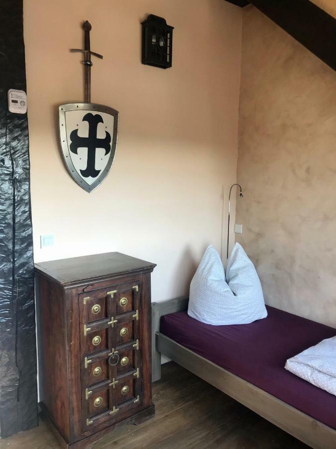 Ferienwohnung Wachstube Mit 3 Schlafraeumen Im Rittergut Leppersdorf Wachau Екстериор снимка